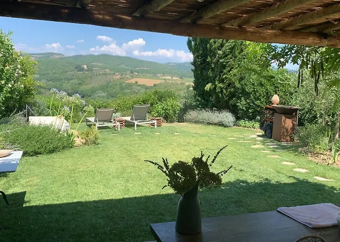 Luxury Serviced In A Historical Chianti Borgo