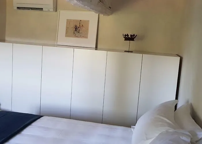 Luxury Serviced In A Historical Chianti Borgo *