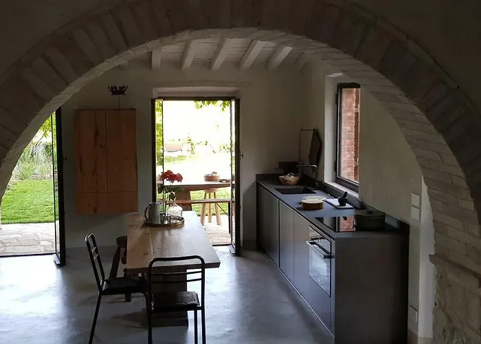 Luxury Serviced In A Historical Chianti Borgo * Castellina in Chianti