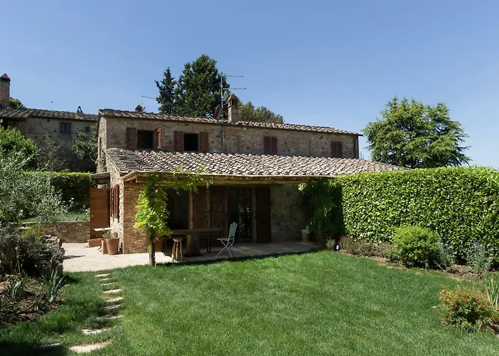 Luxury Serviced In A Historical Chianti Borgo Country house Castellina in Chianti