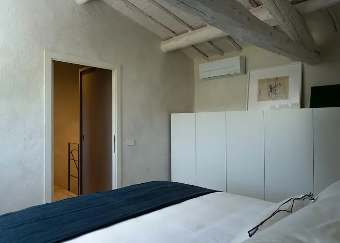 Luxury Serviced In A Historical Chianti Borgo Country house