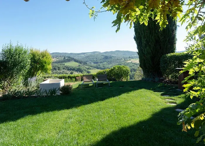 Country house Luxury Serviced In A Historical Chianti Borgo *